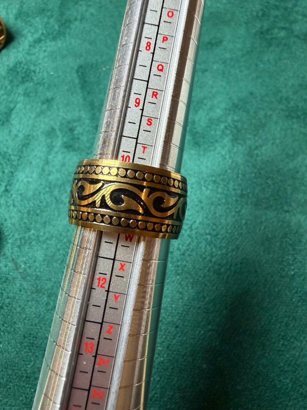 MEN's Stainless Steel Beaded Scroll Band Ring Size 11
